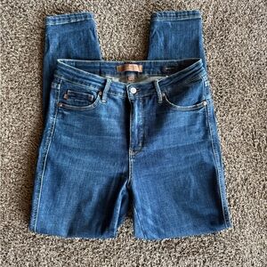 Judy Blue Dark Blue Skinny Jeans, EEUC size 9/29 Mid Rise